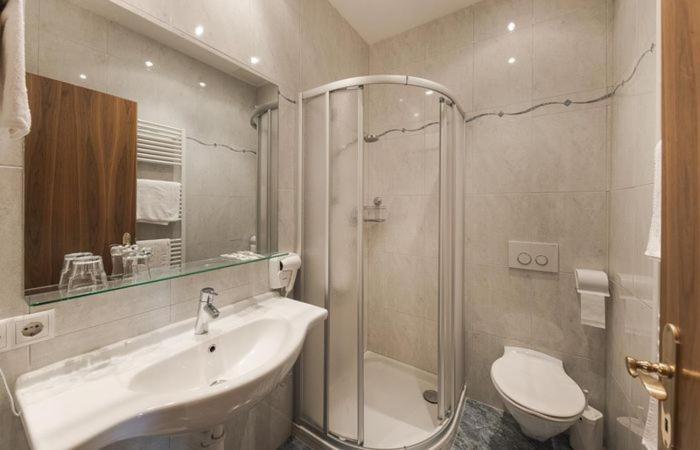 Hotel Angelica Merano Bagian luar foto